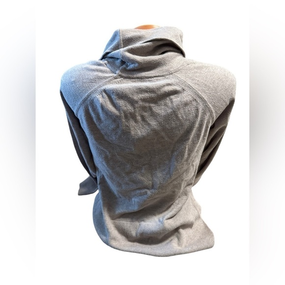 Women’s RAYA Cyrus NYC Size Medium Sweater Beige Cowl Neck Hi Low Soft - Picture 2 of 11